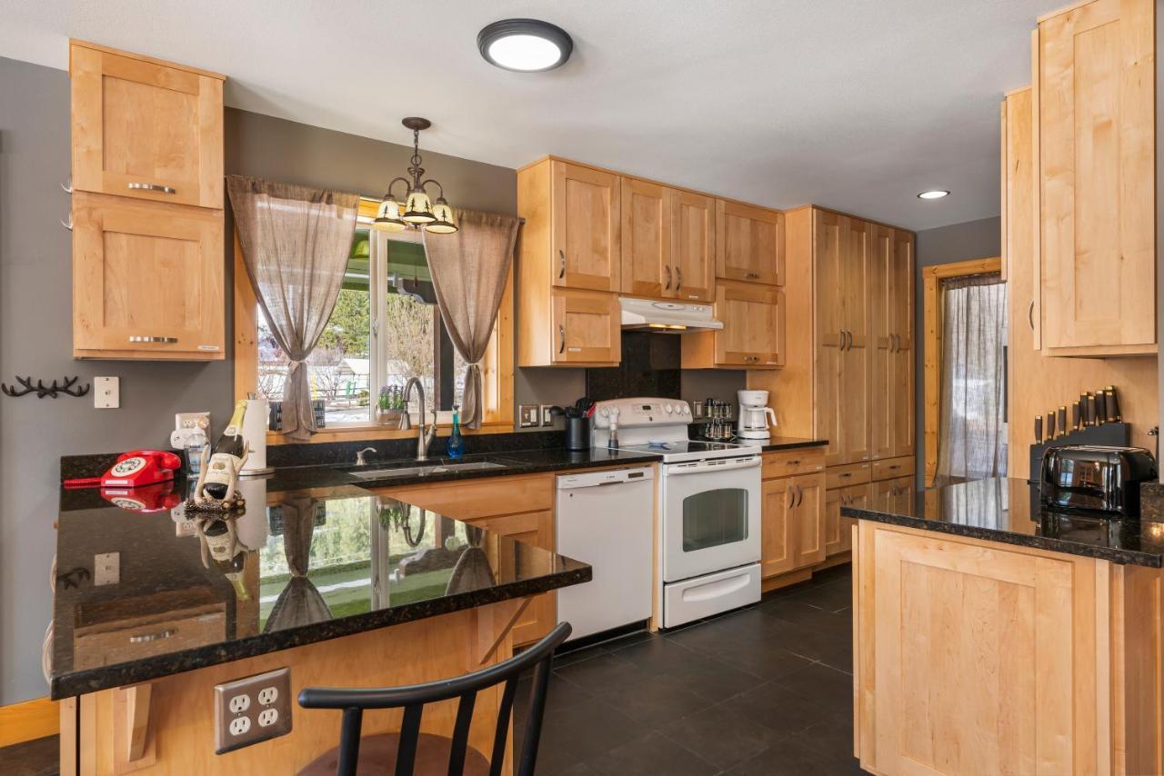Wander Inn, 4 Bedroom 2 Bath, 5 Min To Downtown, Custom Home Leavenworth Exterior photo