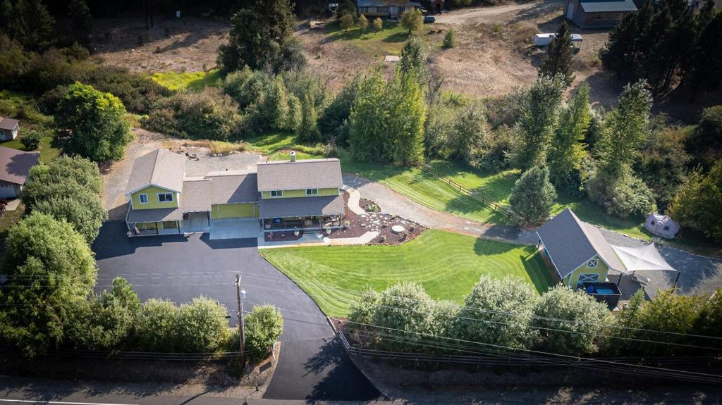 Wander Inn, 4 Bedroom 2 Bath, 5 Min To Downtown, Custom Home Leavenworth Exterior photo